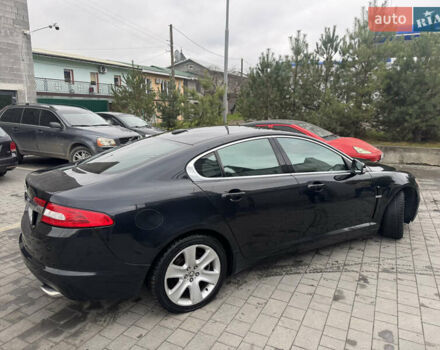 Черный Ягуар ХФ, объемом двигателя 2.97 л и пробегом 222 тыс. км за 10500 $, фото 1 на Automoto.ua