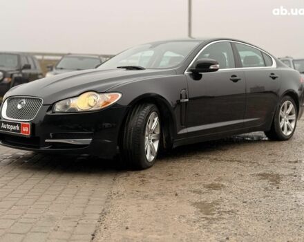 Черный Ягуар ХФ, объемом двигателя 2.7 л и пробегом 217 тыс. км за 7940 $, фото 1 на Automoto.ua