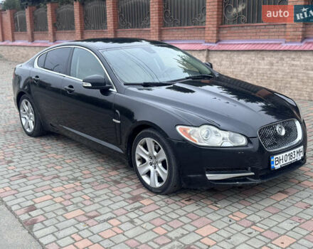 Черный Ягуар ХФ, объемом двигателя 2.72 л и пробегом 238 тыс. км за 7700 $, фото 1 на Automoto.ua