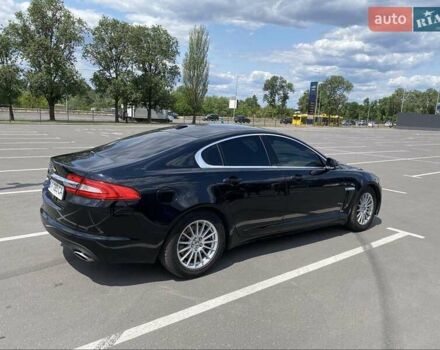 Черный Ягуар ХФ, объемом двигателя 3 л и пробегом 200 тыс. км за 13000 $, фото 1 на Automoto.ua