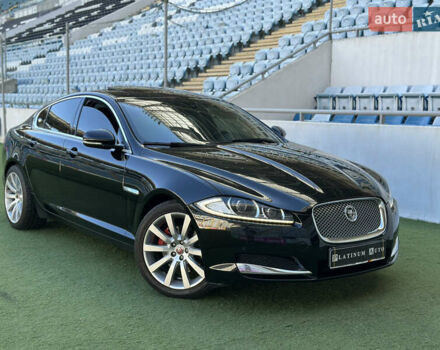 Черный Ягуар ХФ, объемом двигателя 2.18 л и пробегом 208 тыс. км за 10900 $, фото 1 на Automoto.ua