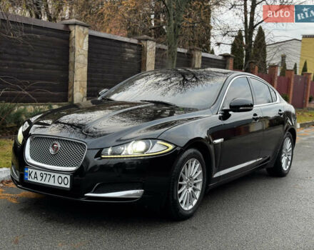 Черный Ягуар ХФ, объемом двигателя 2.18 л и пробегом 147 тыс. км за 10700 $, фото 1 на Automoto.ua