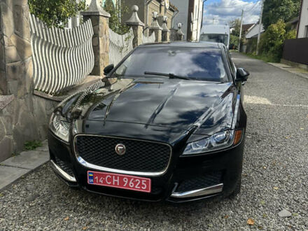 Черный Ягуар ХФ, объемом двигателя 2 л и пробегом 123 тыс. км за 19900 $, фото 1 на Automoto.ua