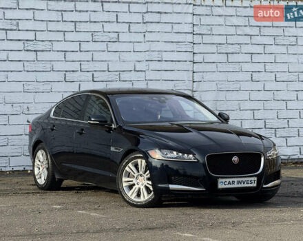 Черный Ягуар ХФ, объемом двигателя 3 л и пробегом 181 тыс. км за 17500 $, фото 1 на Automoto.ua