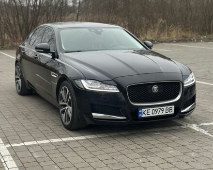 Черный Ягуар ХФ, объемом двигателя 2 л и пробегом 137 тыс. км за 18500 $, фото 1 на Automoto.ua