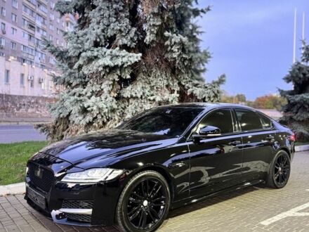 Черный Ягуар ХФ, объемом двигателя 2 л и пробегом 98 тыс. км за 18500 $, фото 1 на Automoto.ua