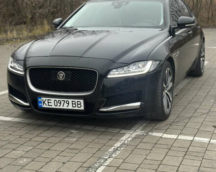 Черный Ягуар ХФ, объемом двигателя 2 л и пробегом 135 тыс. км за 17500 $, фото 1 на Automoto.ua