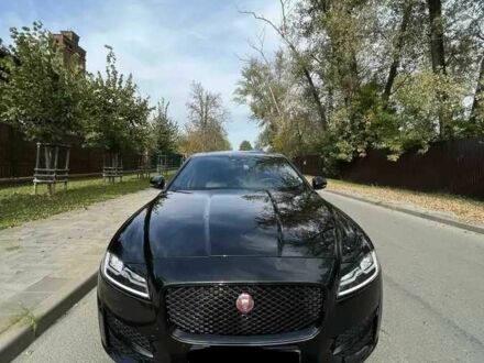 Черный Ягуар ХФ, объемом двигателя 2 л и пробегом 95 тыс. км за 15500 $, фото 1 на Automoto.ua