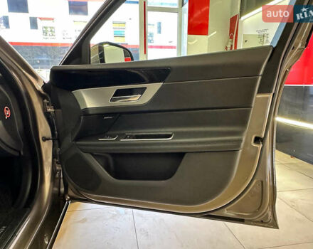 Ягуар ХФ 2016 в Одессе на Automoto.ua Коричневый Ягуар ХФ, объемом двигателя 2 л и пробегом 53 тыс. км за 17000 $, фото 14 на Automoto.ua