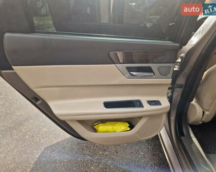 Коричневый Ягуар ХФ, объемом двигателя 2 л и пробегом 130 тыс. км за 20500 $, фото 16 на Automoto.ua