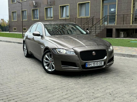 Коричневый Ягуар ХФ, объемом двигателя 2 л и пробегом 65 тыс. км за 17000 $, фото 1 на Automoto.ua