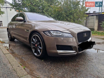 Коричневый Ягуар ХФ, объемом двигателя 2 л и пробегом 130 тыс. км за 20500 $, фото 1 на Automoto.ua