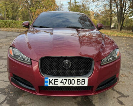 Красный Ягуар ХФ, объемом двигателя 2 л и пробегом 134 тыс. км за 12500 $, фото 1 на Automoto.ua