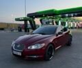Красный Ягуар ХФ, объемом двигателя 3 л и пробегом 86 тыс. км за 9900 $, фото 1 на Automoto.ua