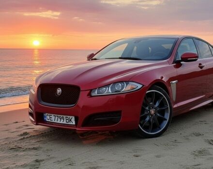 Красный Ягуар ХФ, объемом двигателя 3 л и пробегом 150 тыс. км за 15196 $, фото 1 на Automoto.ua