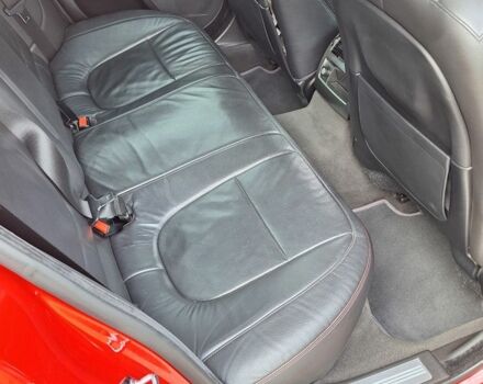 Красный Ягуар ХФ, объемом двигателя 3 л и пробегом 150 тыс. км за 15196 $, фото 2 на Automoto.ua