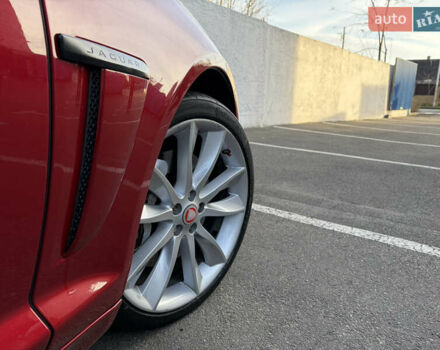 Красный Ягуар ХФ, объемом двигателя 2.97 л и пробегом 112 тыс. км за 15500 $, фото 5 на Automoto.ua