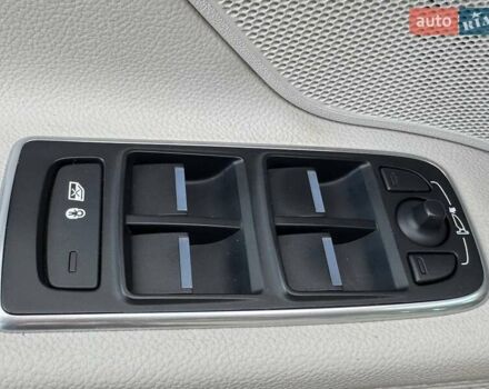 Красный Ягуар ХФ, объемом двигателя 3 л и пробегом 129 тыс. км за 15490 $, фото 16 на Automoto.ua