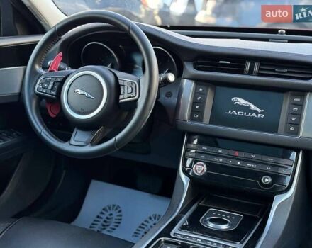 Червоний Ягуар ХФ, об'ємом двигуна 2 л та пробігом 214 тис. км за 10800 $, фото 15 на Automoto.ua