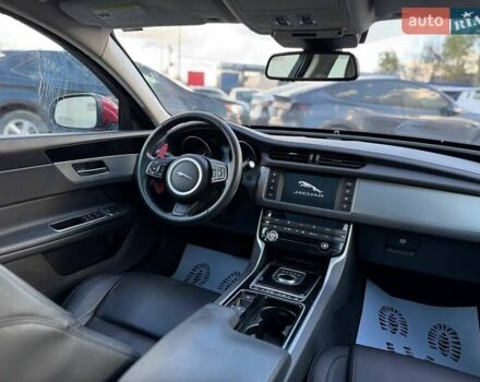 Червоний Ягуар ХФ, об'ємом двигуна 2 л та пробігом 214 тис. км за 10800 $, фото 14 на Automoto.ua