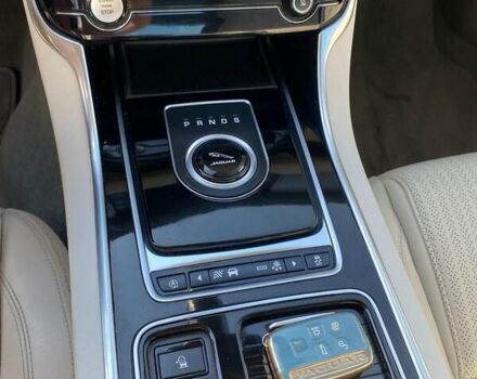 Ягуар ХФ 2018 в Киеве на Automoto.ua Красный Ягуар ХФ, объемом двигателя 2 л и пробегом 97 тыс. км за 25800 $, фото 24 на Automoto.ua