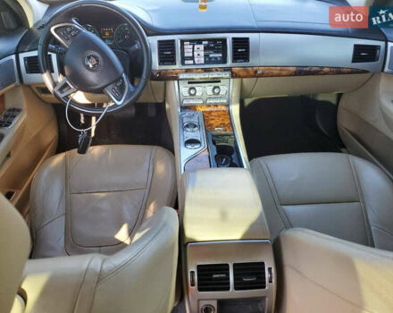 Ягуар ХФ, об'ємом двигуна 2 л та пробігом 157 тис. км за 8600 $, фото 6 на Automoto.ua