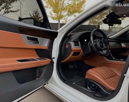 Ягуар ХФ, об'ємом двигуна 3 л та пробігом 99 тис. км за 29400 $, фото 18 на Automoto.ua