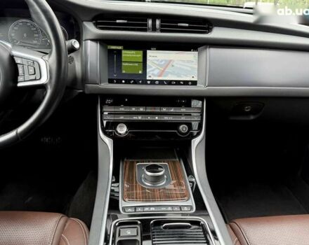 Ягуар ХФ, объемом двигателя 2 л и пробегом 124 тыс. км за 21000 $, фото 20 на Automoto.ua
