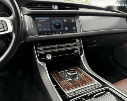 Ягуар ХФ, объемом двигателя 2 л и пробегом 124 тыс. км за 21000 $, фото 17 на Automoto.ua