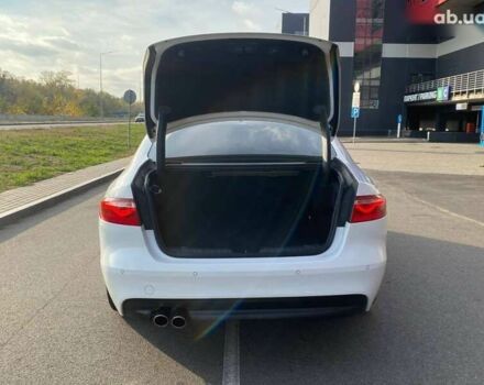 Ягуар ХФ, объемом двигателя 2 л и пробегом 112 тыс. км за 17900 $, фото 5 на Automoto.ua