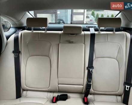 Ягуар ХФ, объемом двигателя 2 л и пробегом 66 тыс. км за 17500 $, фото 6 на Automoto.ua