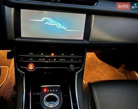 Ягуар ХФ, объемом двигателя 2 л и пробегом 140 тыс. км за 20500 $, фото 9 на Automoto.ua