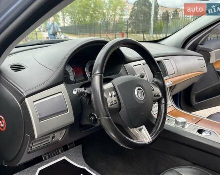 Сірий Ягуар ХФ, об'ємом двигуна 2.97 л та пробігом 141 тис. км за 10700 $, фото 34 на Automoto.ua