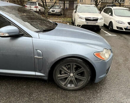 Серый Ягуар ХФ, объемом двигателя 2.97 л и пробегом 148 тыс. км за 9500 $, фото 3 на Automoto.ua