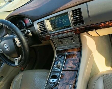 Сірий Ягуар ХФ, об'ємом двигуна 2.7 л та пробігом 243 тис. км за 9500 $, фото 27 на Automoto.ua