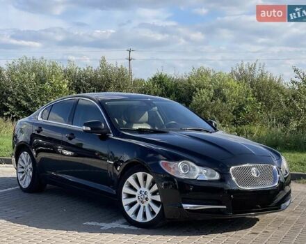 Серый Ягуар ХФ, объемом двигателя 2.7 л и пробегом 183 тыс. км за 10400 $, фото 4 на Automoto.ua