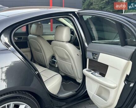 Сірий Ягуар ХФ, об'ємом двигуна 2.97 л та пробігом 146 тис. км за 16900 $, фото 8 на Automoto.ua