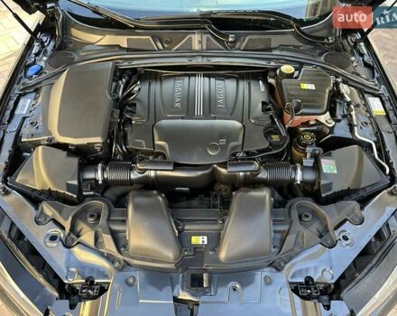 Сірий Ягуар ХФ, об'ємом двигуна 2.97 л та пробігом 150 тис. км за 16500 $, фото 7 на Automoto.ua