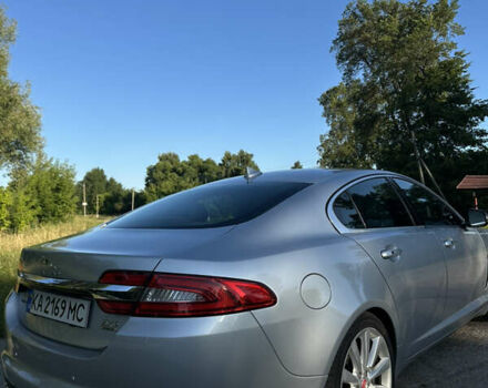 Сірий Ягуар ХФ, об'ємом двигуна 2.97 л та пробігом 178 тис. км за 10499 $, фото 2 на Automoto.ua