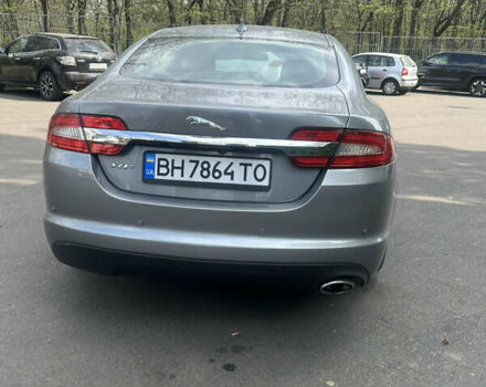 Серый Ягуар ХФ, объемом двигателя 2.18 л и пробегом 105 тыс. км за 15000 $, фото 3 на Automoto.ua