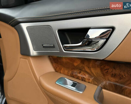 Сірий Ягуар ХФ, об'ємом двигуна 3 л та пробігом 144 тис. км за 12500 $, фото 23 на Automoto.ua