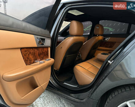 Сірий Ягуар ХФ, об'ємом двигуна 3 л та пробігом 144 тис. км за 12500 $, фото 13 на Automoto.ua