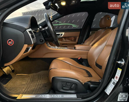 Сірий Ягуар ХФ, об'ємом двигуна 3 л та пробігом 144 тис. км за 12500 $, фото 7 на Automoto.ua