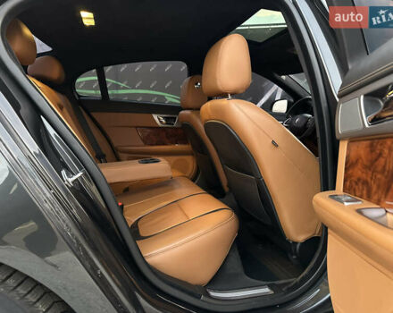 Сірий Ягуар ХФ, об'ємом двигуна 3 л та пробігом 144 тис. км за 12500 $, фото 25 на Automoto.ua