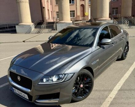 Серый Ягуар ХФ, объемом двигателя 2 л и пробегом 137 тыс. км за 20100 $, фото 1 на Automoto.ua