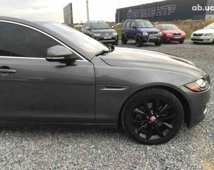 Серый Ягуар ХФ, объемом двигателя 2 л и пробегом 90 тыс. км за 16990 $, фото 3 на Automoto.ua