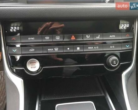 Сірий Ягуар ХФ, об'ємом двигуна 2 л та пробігом 90 тис. км за 16990 $, фото 16 на Automoto.ua