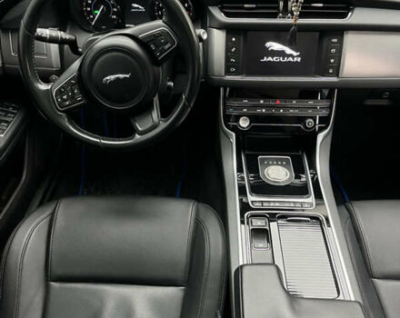 Серый Ягуар ХФ, объемом двигателя 3 л и пробегом 78 тыс. км за 18000 $, фото 6 на Automoto.ua