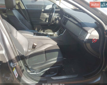 Серый Ягуар ХФ, объемом двигателя 2 л и пробегом 51 тыс. км за 2100 $, фото 3 на Automoto.ua