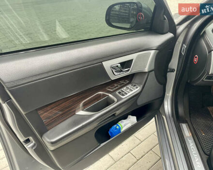 Ягуар ХФ 2014 в Ужгороде на Automoto.ua Серый Ягуар ХФ, объемом двигателя 2.18 л и пробегом 200 тыс. км за 12500 $, фото 8 на Automoto.ua